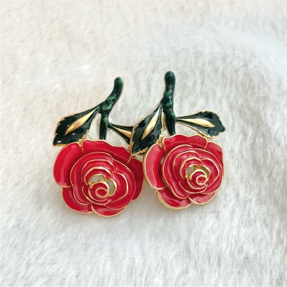 Oscar de la Renta Enamel Rose Earrings - Picture 4 of 7